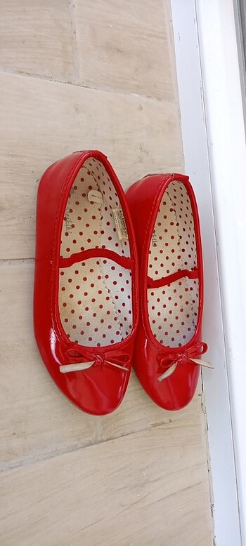 Kırmızı babet LC waikiki - Görsel 2