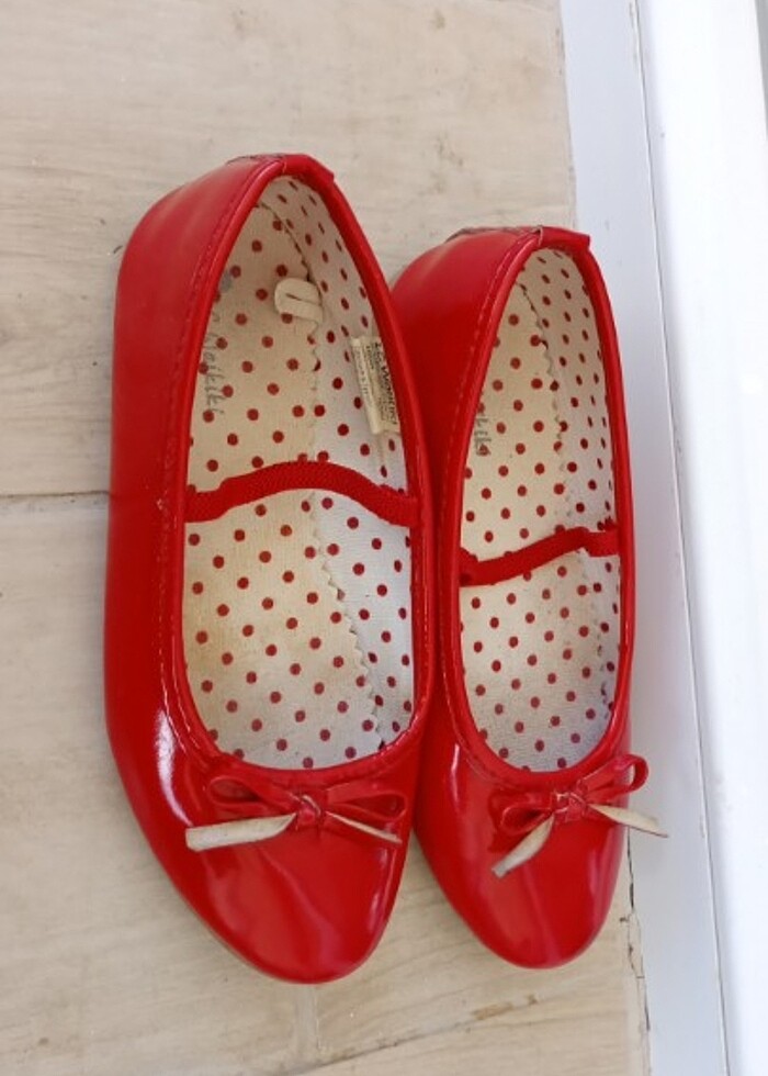 Kırmızı babet LC waikiki - Görsel 2