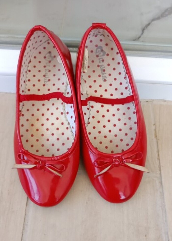 Kırmızı babet LC waikiki - Görsel 4