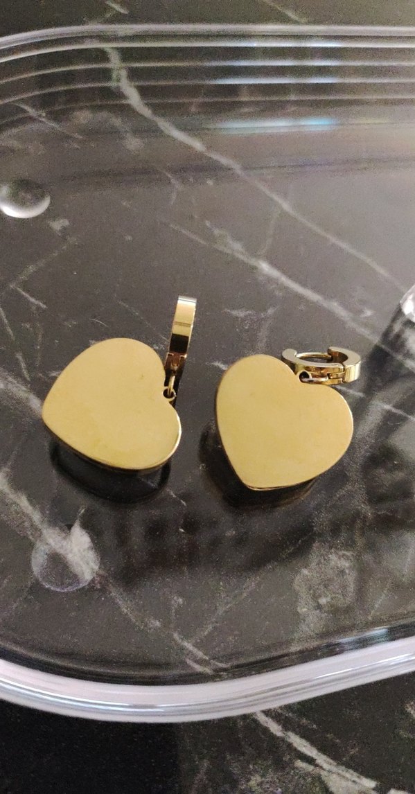 Altın Renkli Çelik Kalp Küpeler - Görsel 2