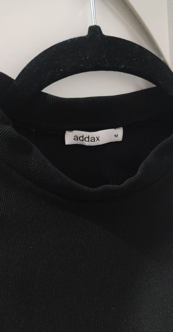 Siyah Bel Detaylı Strappy Crop Top - Görsel 3