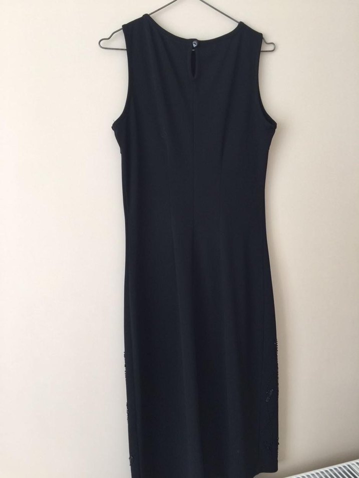 Siyah V Yakalı  Elbise - Görsel 4