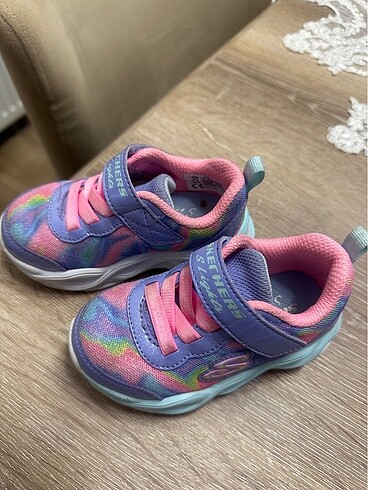 22 Beden çeşitli Renk Skechers