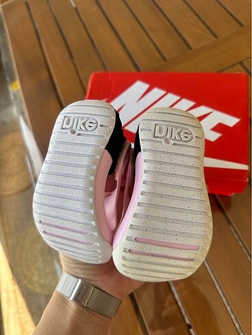 21 Beden Nike sandalet