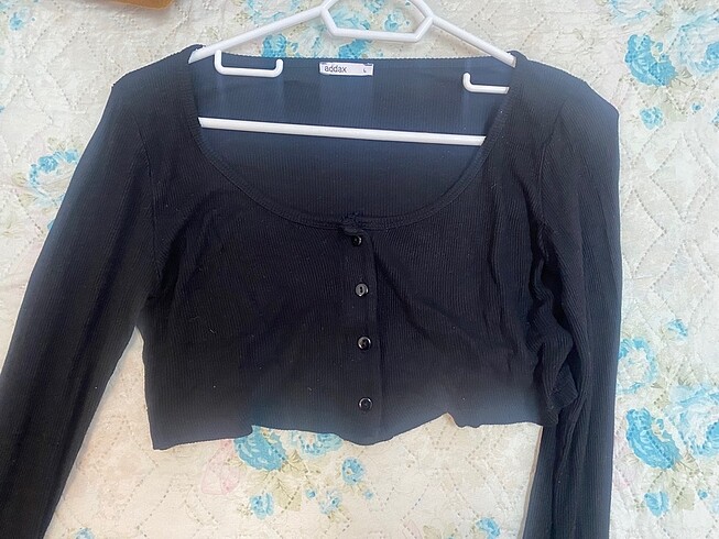 Addax crop bluz