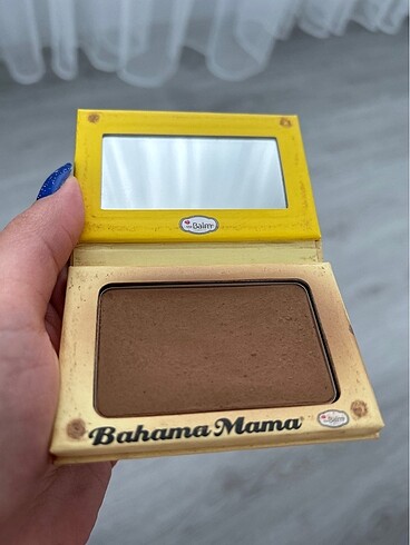  Beden The balm bronzer