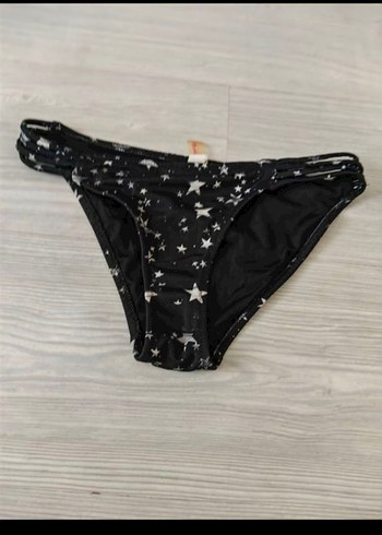 Siyah Yıldız Desenli Rock Punk Bikini Altı