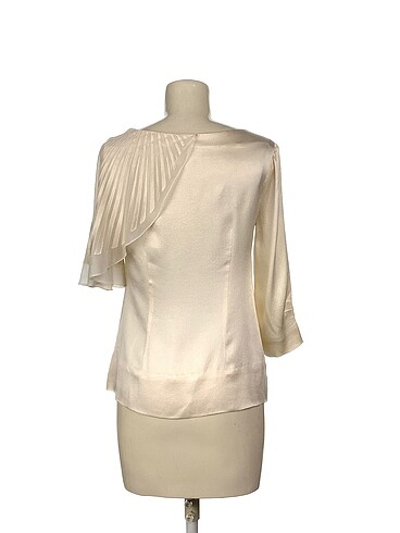 m Beden BCBG Maxazria Bluz %70 İndirimli.