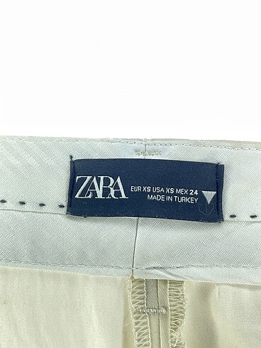 xs Beden çeşitli Renk Zara Kumaş Pantolon %70 İndirimli.