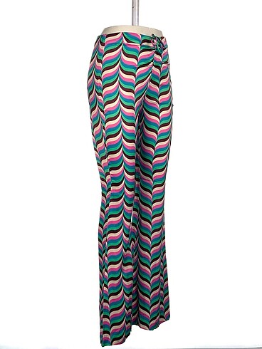 Zara Zara Kumaş Pantolon %70 İndirimli.