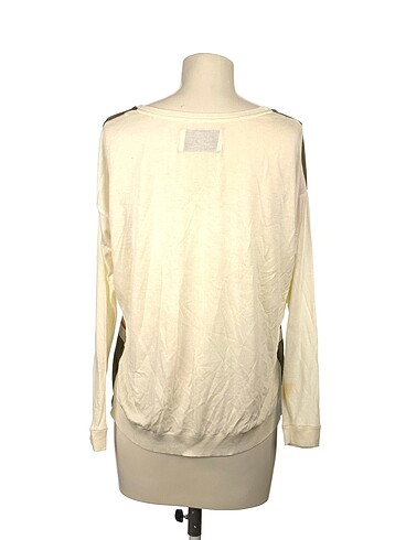m Beden Zara Bluz %70 İndirimli.