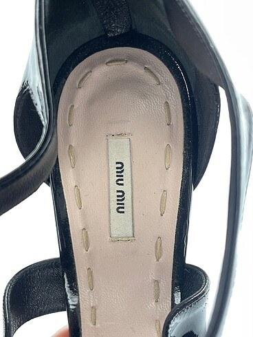 38 Beden siyah Renk Miu Miu Platform %70 İndirimli.