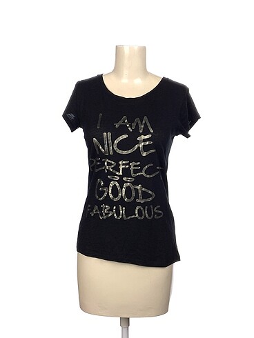Diğer T-shirt %70 İndirimli.