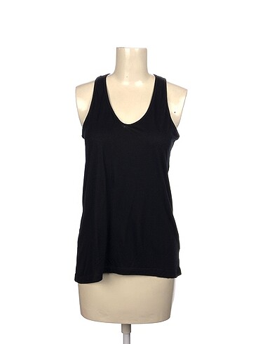 Zara T-shirt %70 İndirimli.