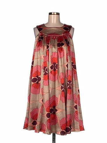 Zara Kısa Elbise %70 İndirimli.
