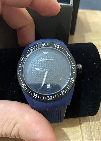Armani Saat