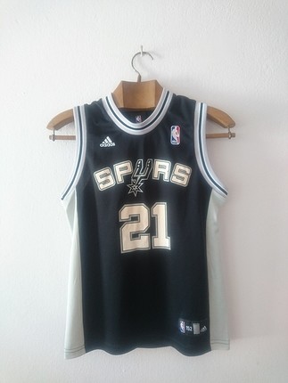 Adidas 'Antonio Spurs Forma.'