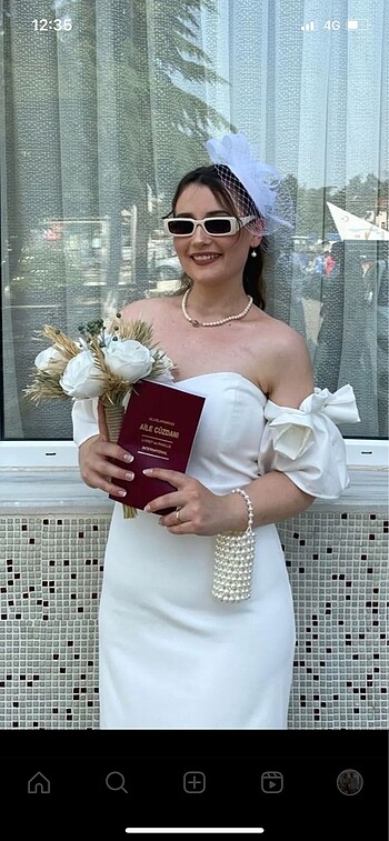 Beyaz midi elbise