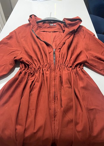 40 Beden bordo Renk Bordo Uzun Kapüşonlu Ceket