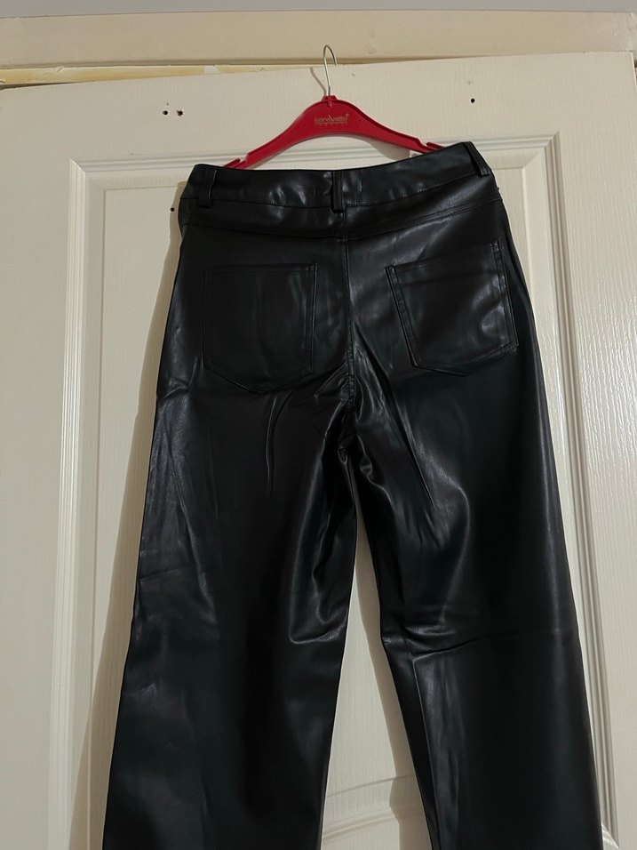 Kadın Siyah Deri Midi Pantolon - Görsel 3