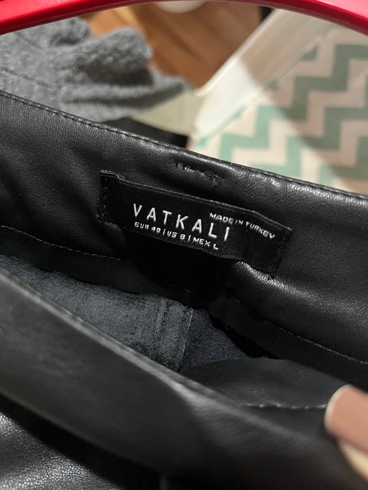 Kadın Siyah Deri Midi Pantolon - Görsel 4