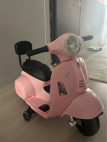 Beden Vespa Akülü Motor