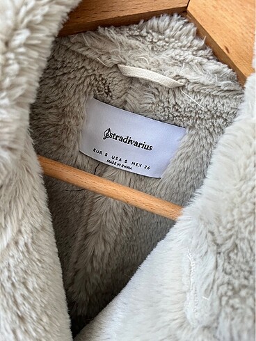 Stradivarius Kısa kaban