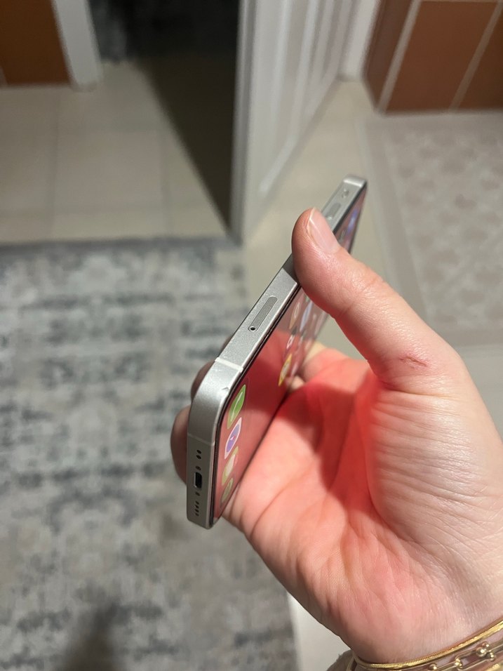 Beyaz iPhone 12 mini 256 gb - Görsel 3