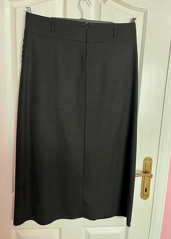 Siyah Piliseli Uzun Kadın Etek - Görsel 3