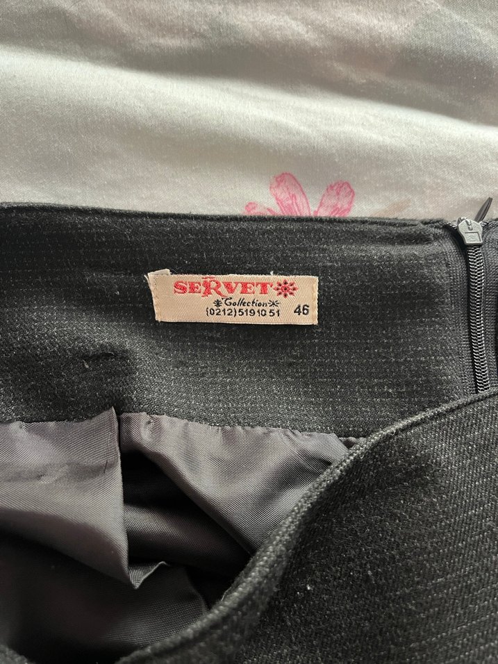 Siyah Piliseli Uzun Kadın Etek - Görsel 4