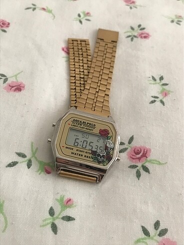 Beden altın Renk Aqua Di Polo Metal Kordonlu Retro Saat