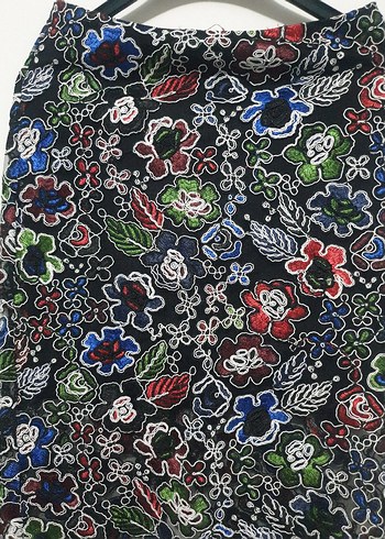 Nakışlı Renkli Midi Etek - Görsel 3