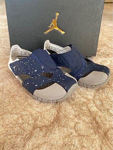 Nike jordan bebek sandalet