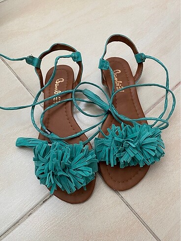 Bambi bağcıklı sandalet - Görsel 2