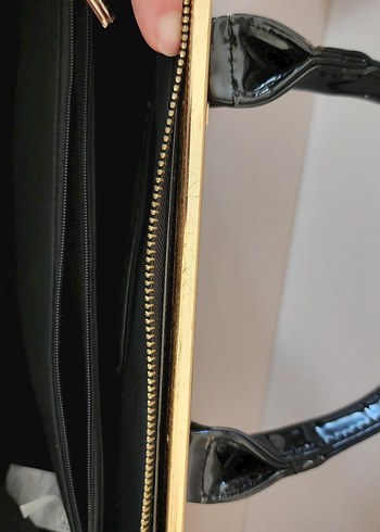 Siyah Parlak Deri Kadın Çanta - Görsel 5