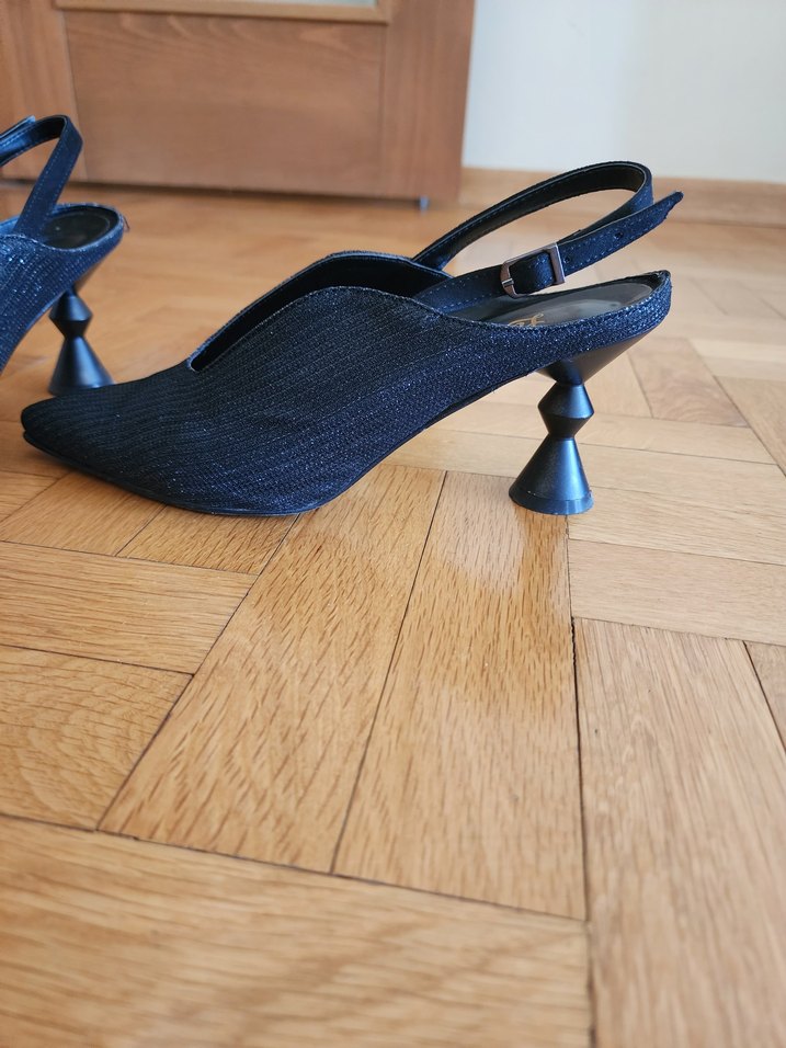 siyah Tokalı İnce Topuk Kadın Abiye Ayakkabı - Görsel 2