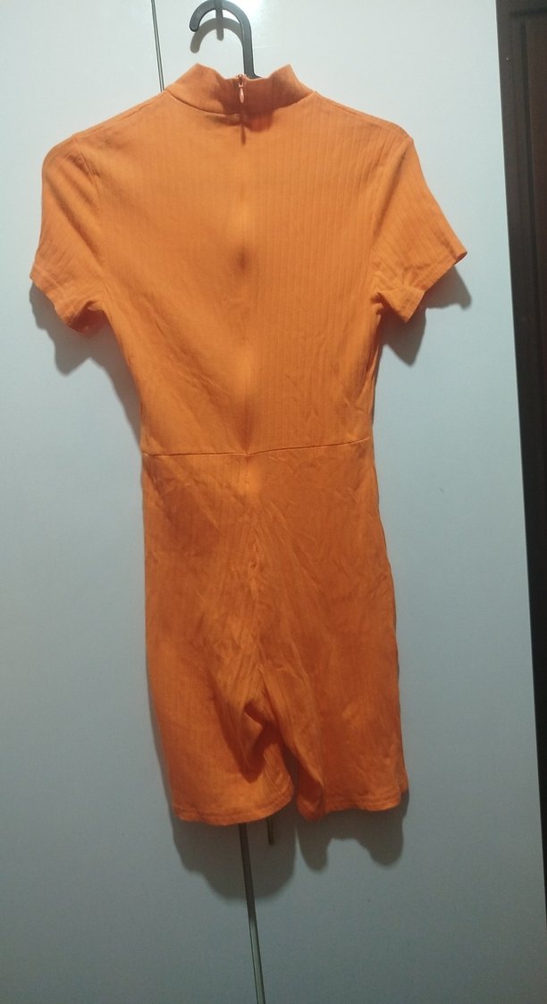 Turuncu Yüksek Yakalı Kısa Kollu Tulum - Görsel 5