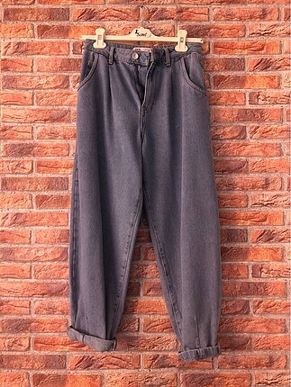 Zara Slouchy Jean
