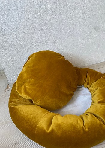 Koyu Sarı Kadife Yastık ve Kılıf Seti - Görsel 2