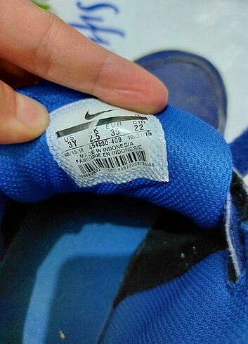 35 Beden mavi Renk Nike spor ayakkabi
