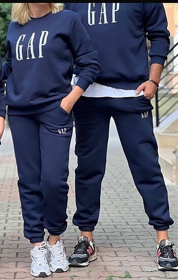 Gap Model Eşofman Takım