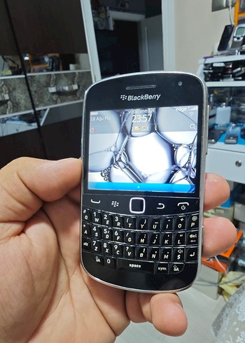 Siyah BlackBerry QWERTY Telefon - Görsel 7
