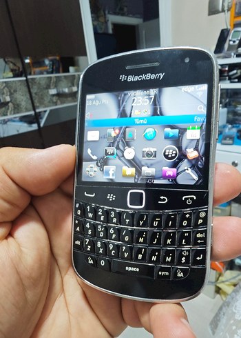 Siyah BlackBerry QWERTY Telefon - Görsel 8