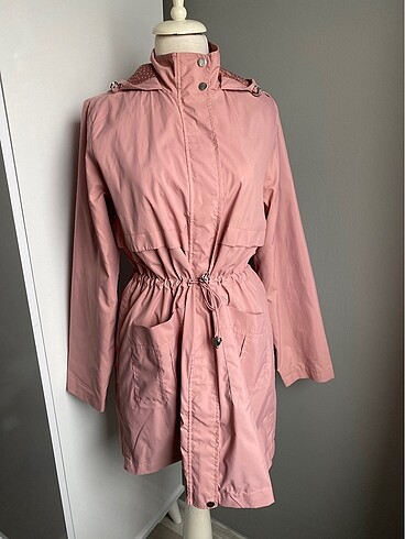 LC Waikiki Pembe yağmurluk