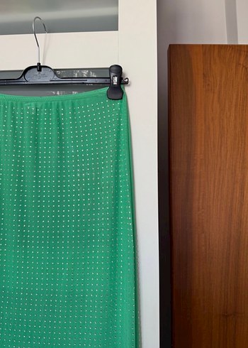 Transparan taş detay plaj eteği - Görsel 6