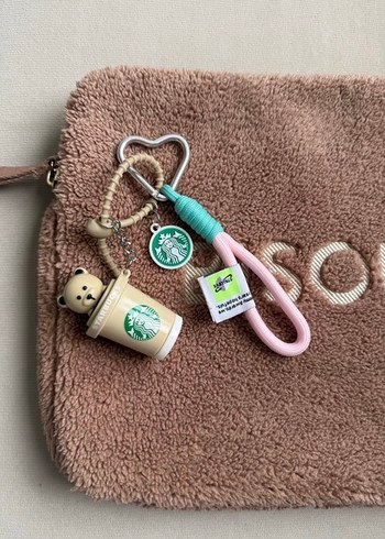 Starbucks figürlü ayıcıklı çanta charmı - Görsel 2
