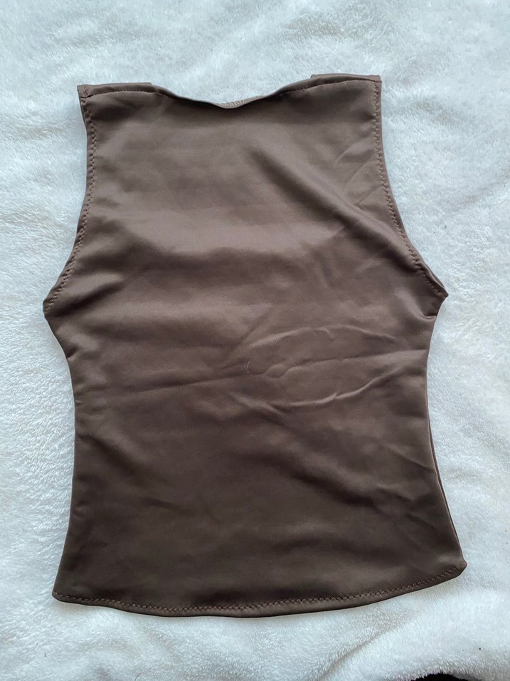 Kahverengi Kadın Dar Kesim Kolsuz Bluz - Görsel 2