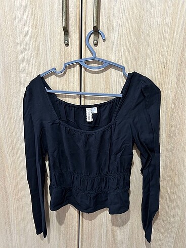 H&M DIVIDED Bluz