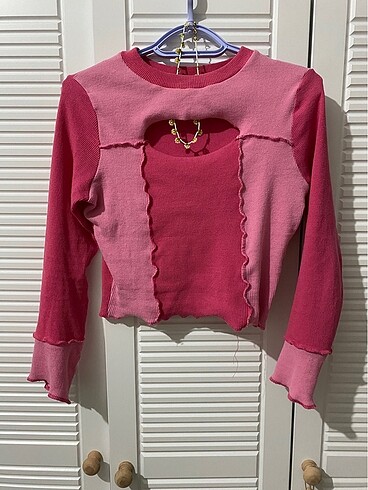 Zara Pencere detaylı crop bluz pembe