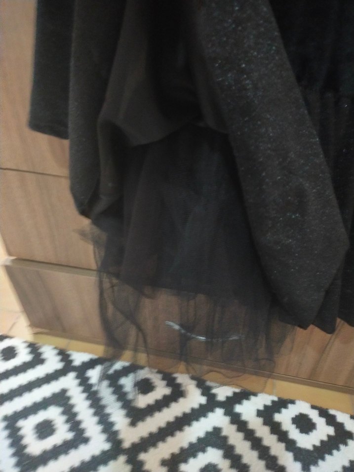 Kız Çocuk Siyah Uzun Kollu Fırfırlı kadife Elbise - Görsel 3